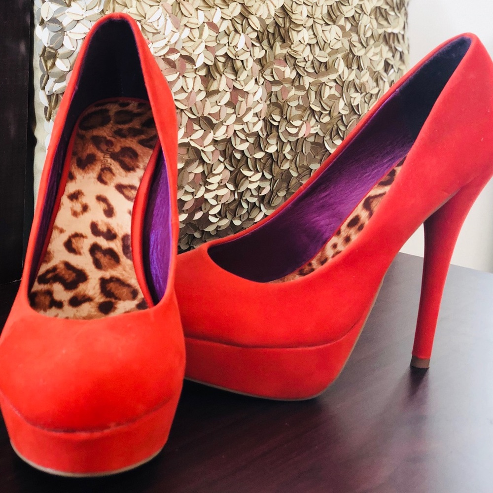 6” Orange Faux Velvet Stiletto Pumps 8.5